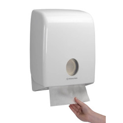 KC AQUARIUS hajtogatott kéztörlő adagoló, széles kivitel